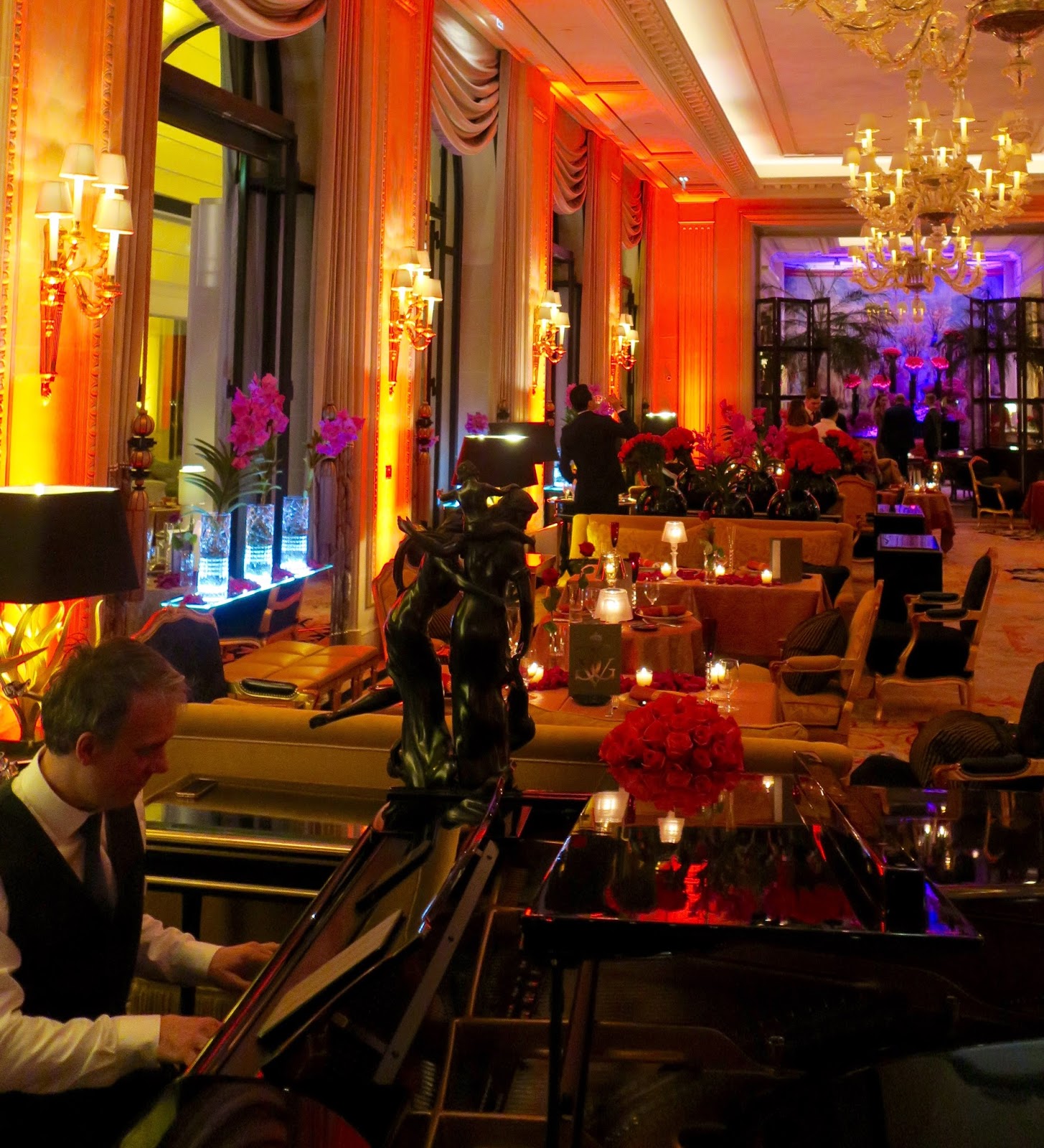 INTERNATIONAL LUXURY CONSULTING FOUR SEASONS HOTEL V PALACE